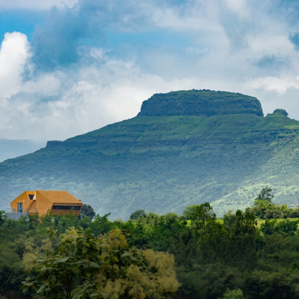 1.-Unbound-Studio_The-Moutain-House_CR5_9602