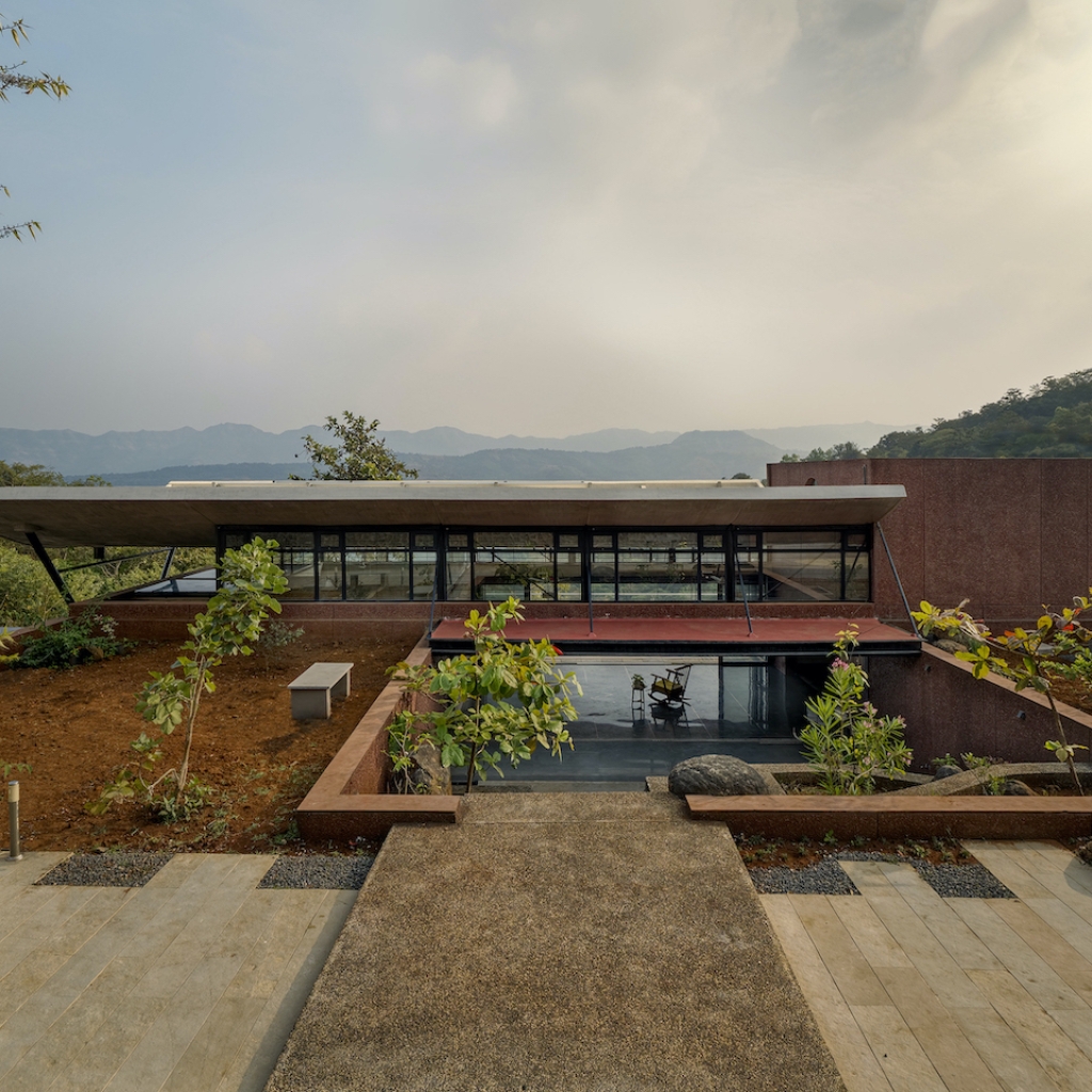 2.-Red-Brick-Studio_The-Cove-House_AR120-04