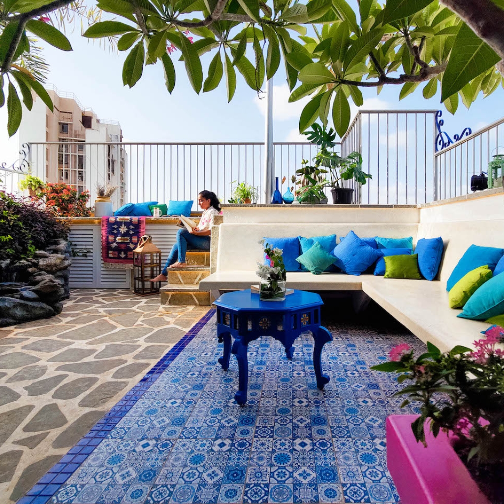 3.-unTAG_The-White-Blue-Nest_SW-10