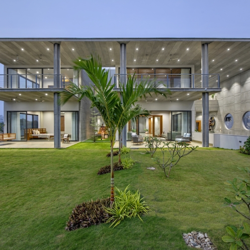 30.-KN-Associates_Madhuvilla–The-Concrete-House_16.-Exterior-1B