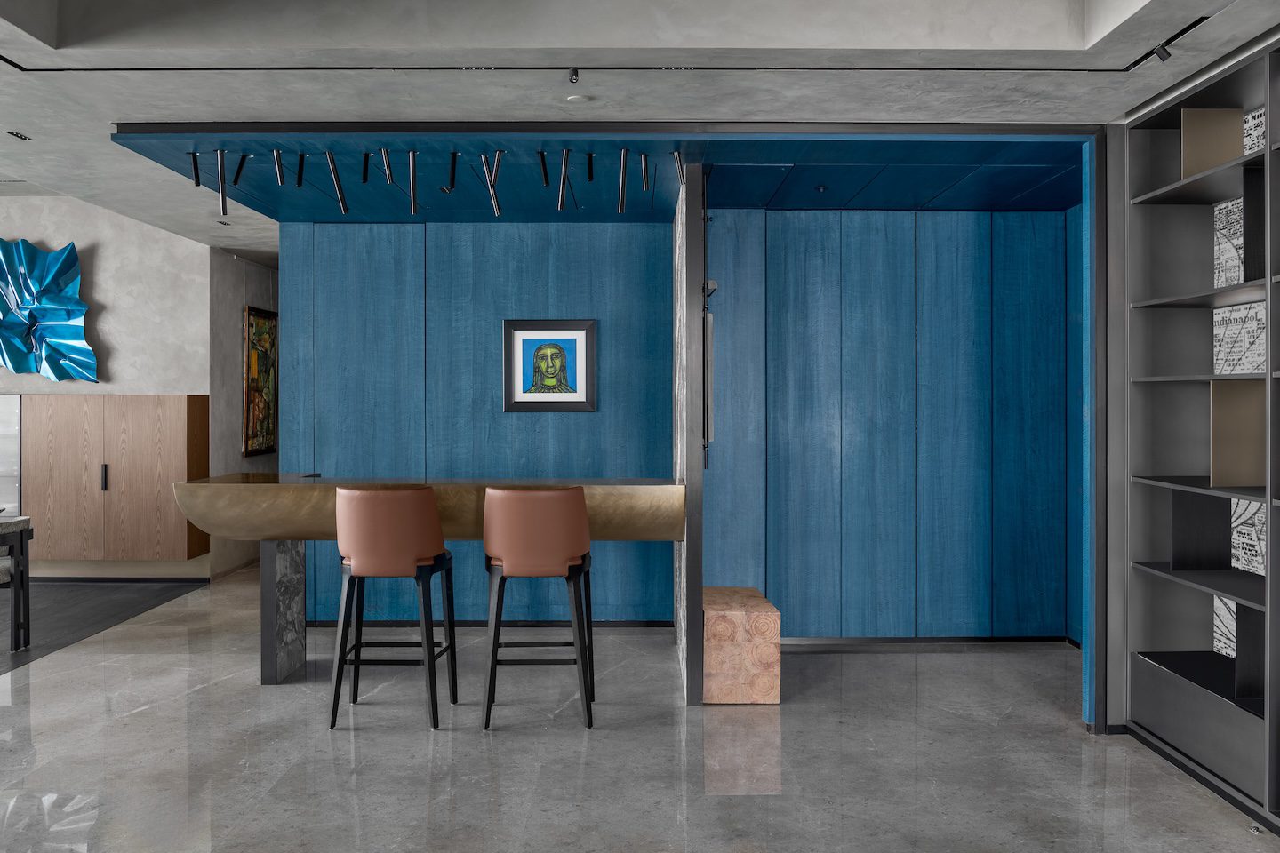 A Contemporary Coastal Home Above the Arabian Sea